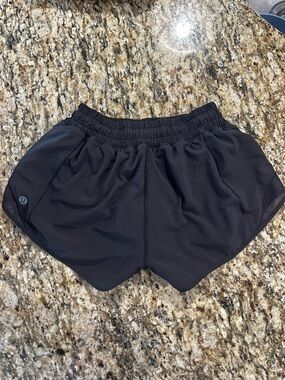 lululemon athletica Black Hotty Hot Shorts 2” size 2